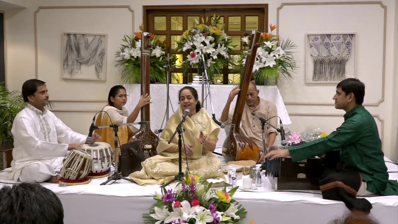 Shruti Sadolikar Katkar | Raag Maru Bihag | Rasiya Aao Na | Bazm e Khas