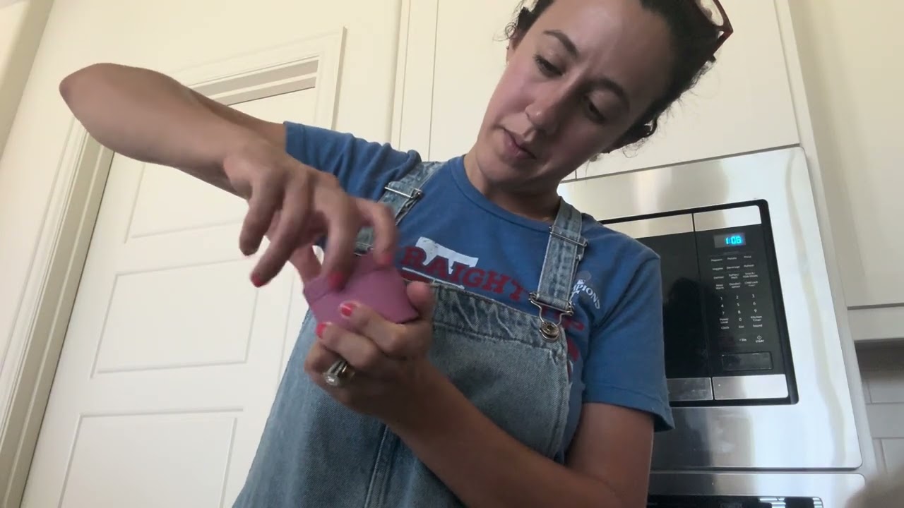 Discover Fresh Flavors: Nuovoware Pink Spice Grinder Unboxing & Review!