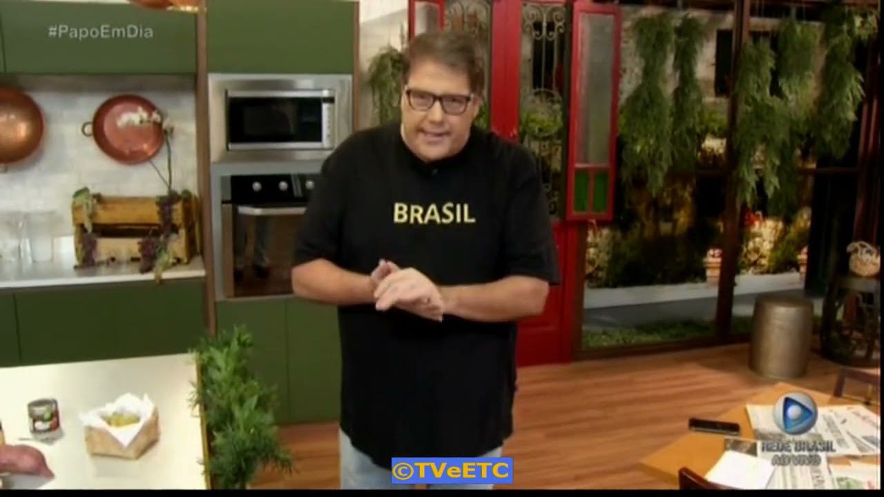 Papo em Dia - abertura, com Luciano Faccioli (Rede Brasil de Televis&atilde;o, 28/05/2018)