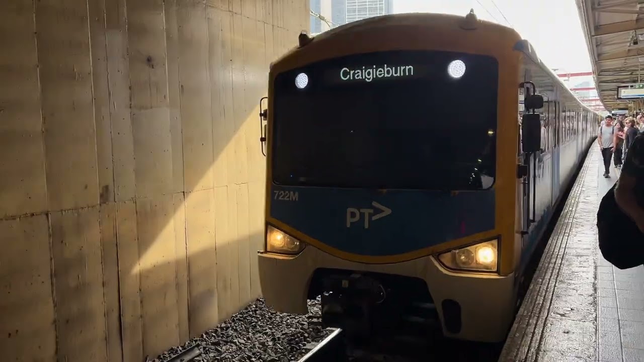 Metro Siemens Arriving at Flinders Street Station to Craigieburn