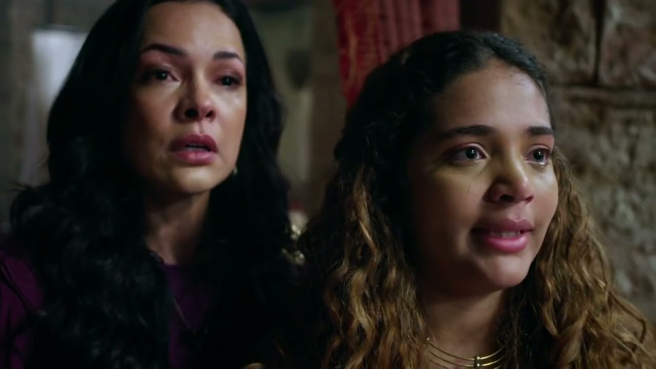 Evelyn encontra Agur a traí-la com Deanne | REIS