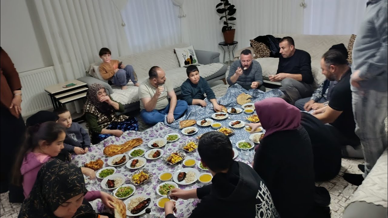 GELİNİMİZE DAVETLİYİZ⁉️20 KİŞİLİK İFTAR SOFRASI✅MENÜDE NELER VAR⁉️GÜZEL AİLEMLE TOPLANDIK🥰