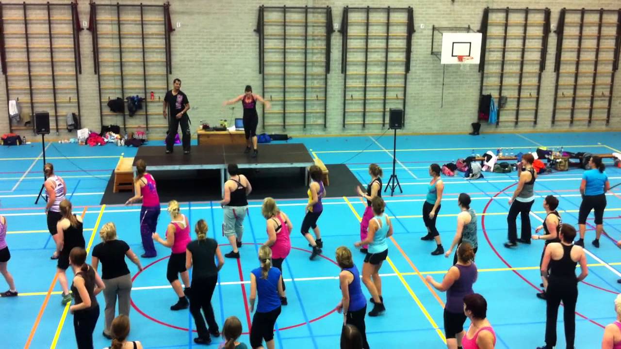 Zumbathon 12-11-11 MirandaZumba.nl Zwolle: Chica Sexy