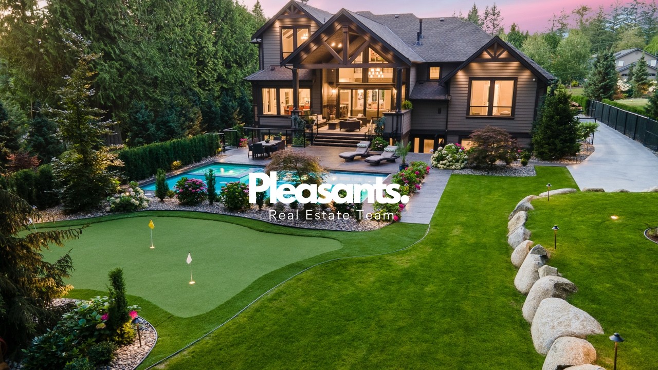 Maple Ridge Custom Luxury Home | 24228 125 Ave Maple Ridge, BC | Vivien Yang PREC*