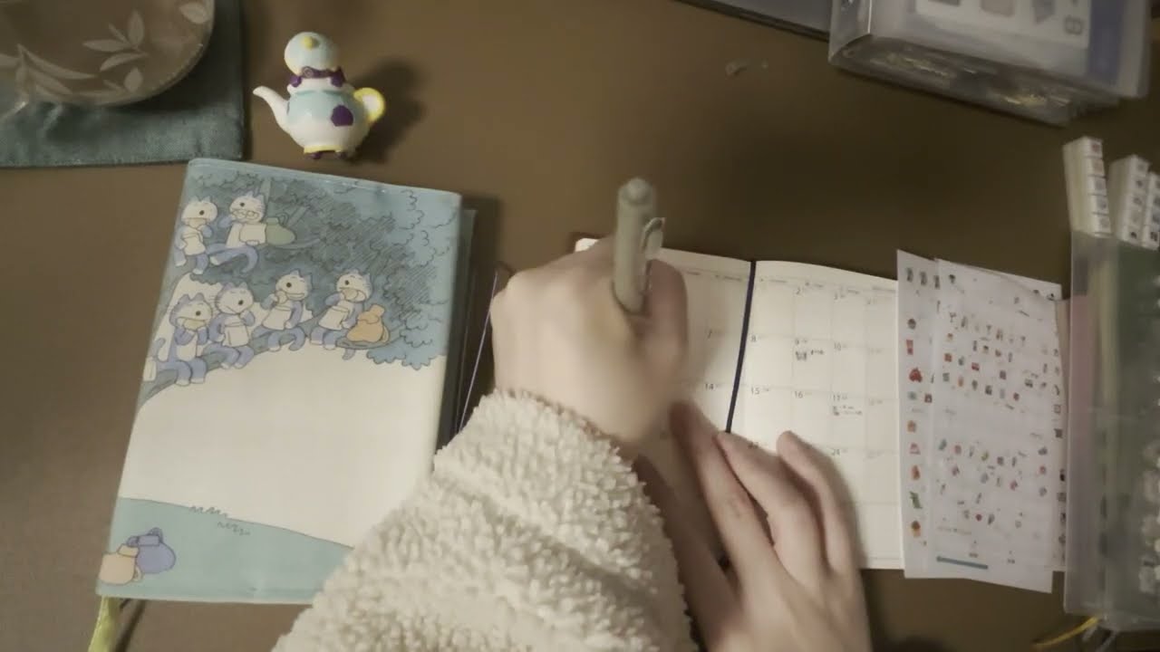 夜｜日々の手帳記録｜手帳２冊とノート1冊をまた買ってしまった日