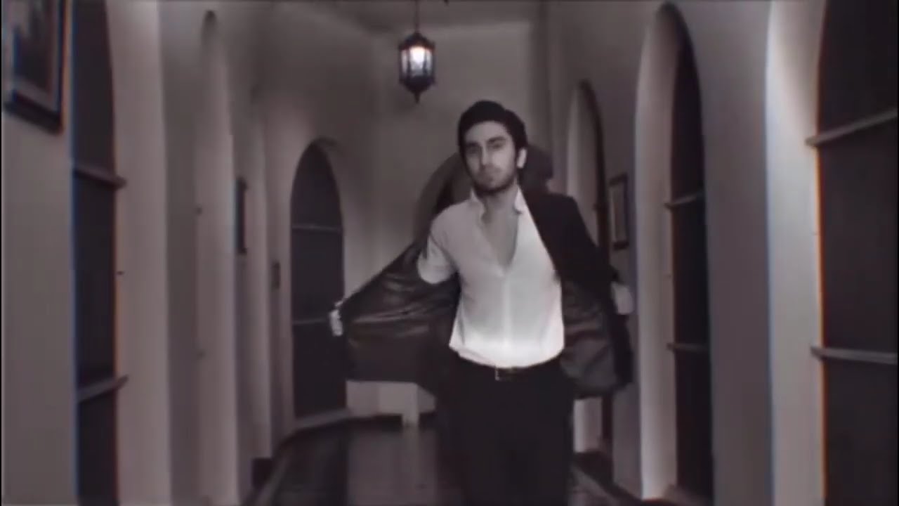 Hamza Sohail;: escape beyond the moment- escape by Saeed Ghani