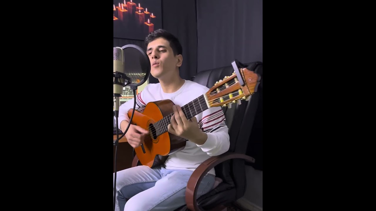 Turkmen gitara “JAHANYM” Azat Annasaparow