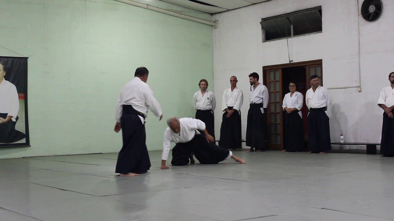 Nague 70 anos, Uke 75 anos. Senseis de aikido, Nagao e Paulo Fujita.