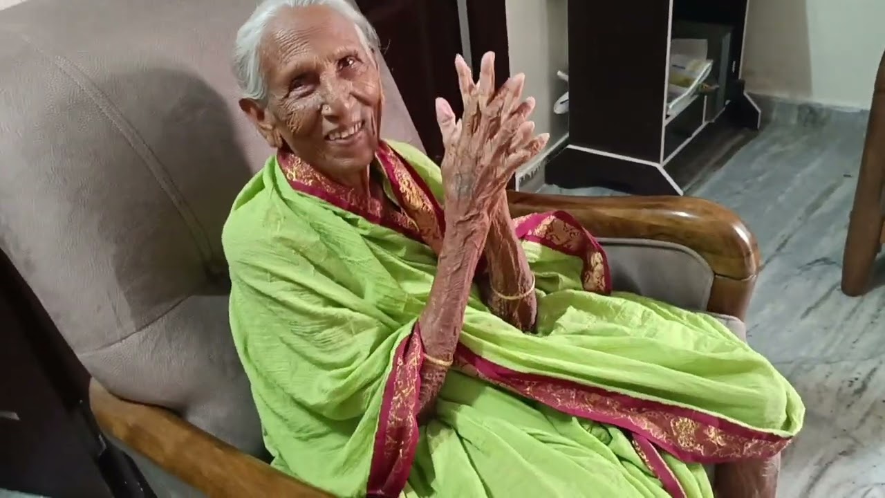 | నాయనమ్మతో ముచ్చట్లు | ఈ వీడియో చూస్తే పొట్ట చెక్కలయ్యే లాగా నవ్వు.. 😂||itsme manasulomata vlogs||