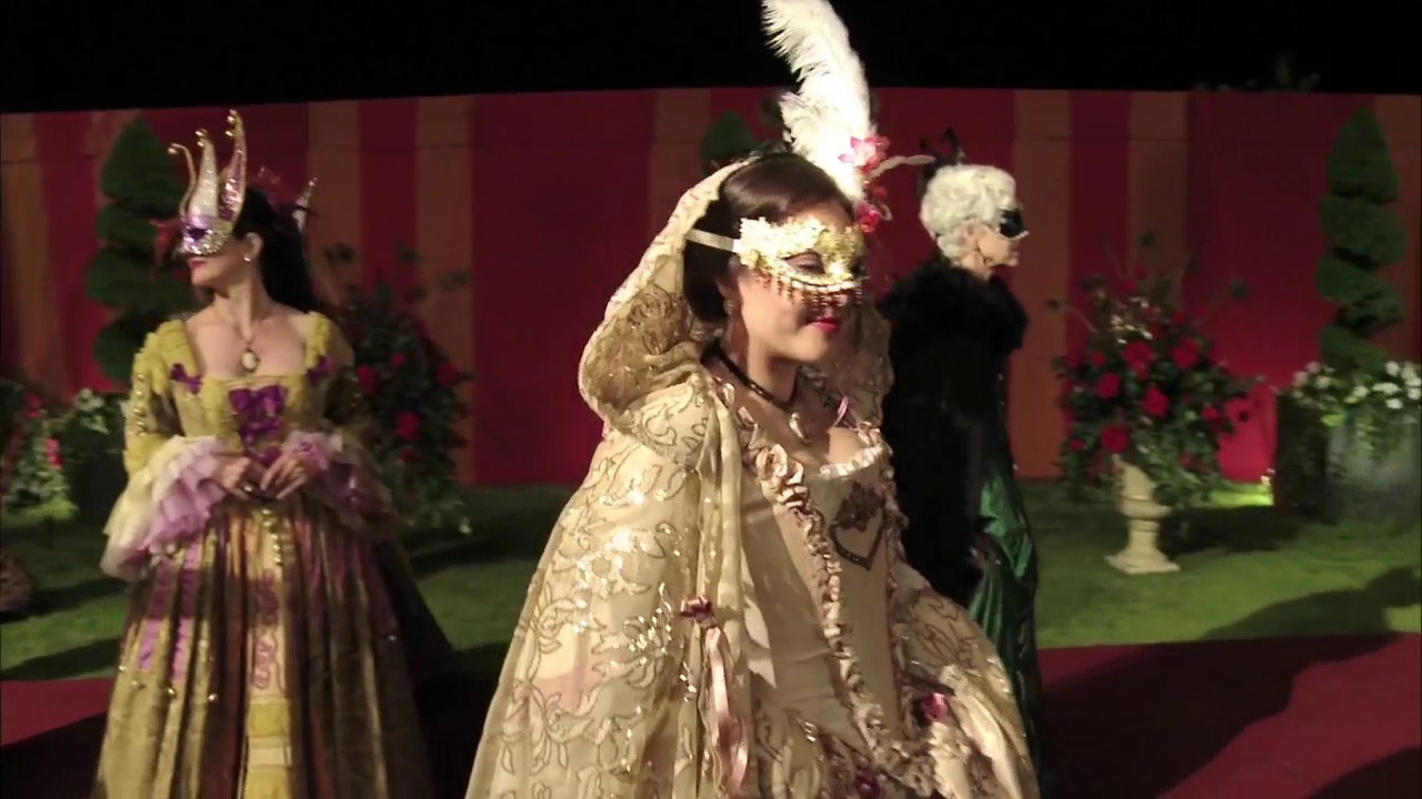 SeattleIndependentPress.net - A look at the Masquerade Ball Costumes