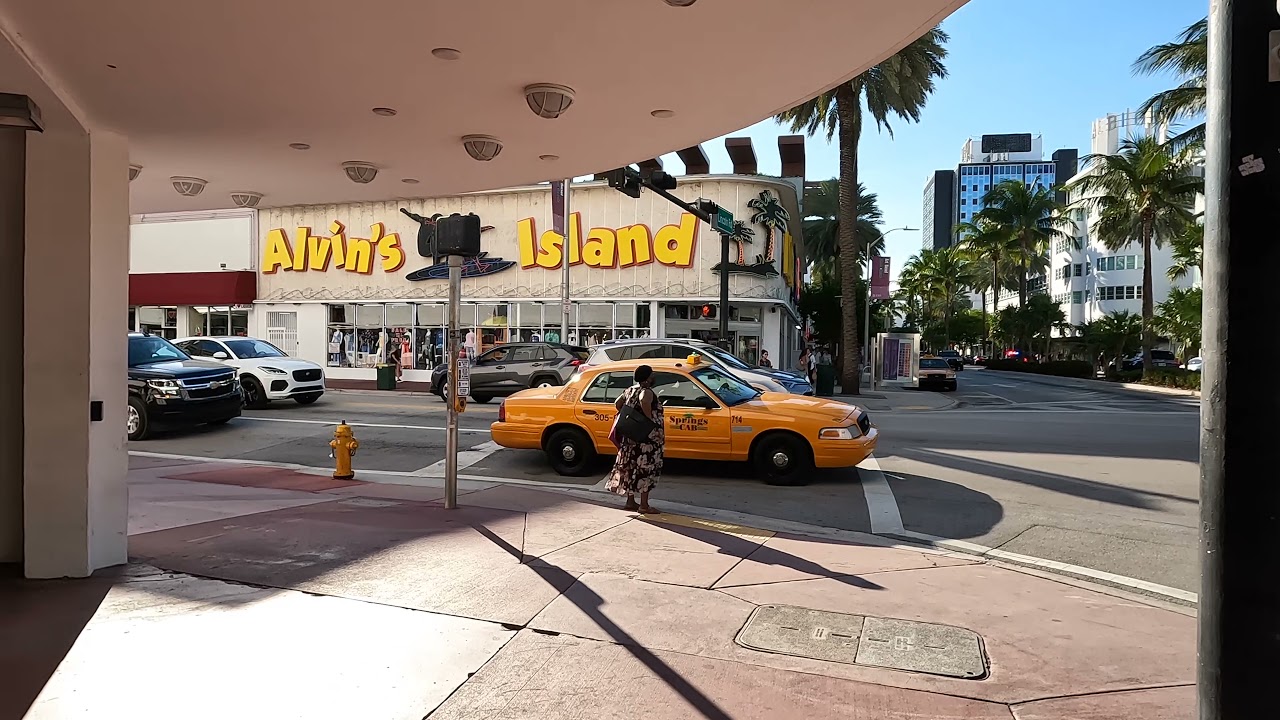 Decoplage Miami Beach 2021 - Drone Footage | 100 Lincoln Rd, Miami Beach, FL 33139