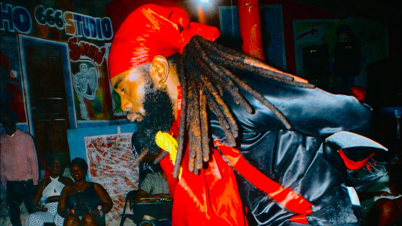 Ayy fout Anpere Wesley fe manbo za pran lwa vin we bel Vodou 36345450