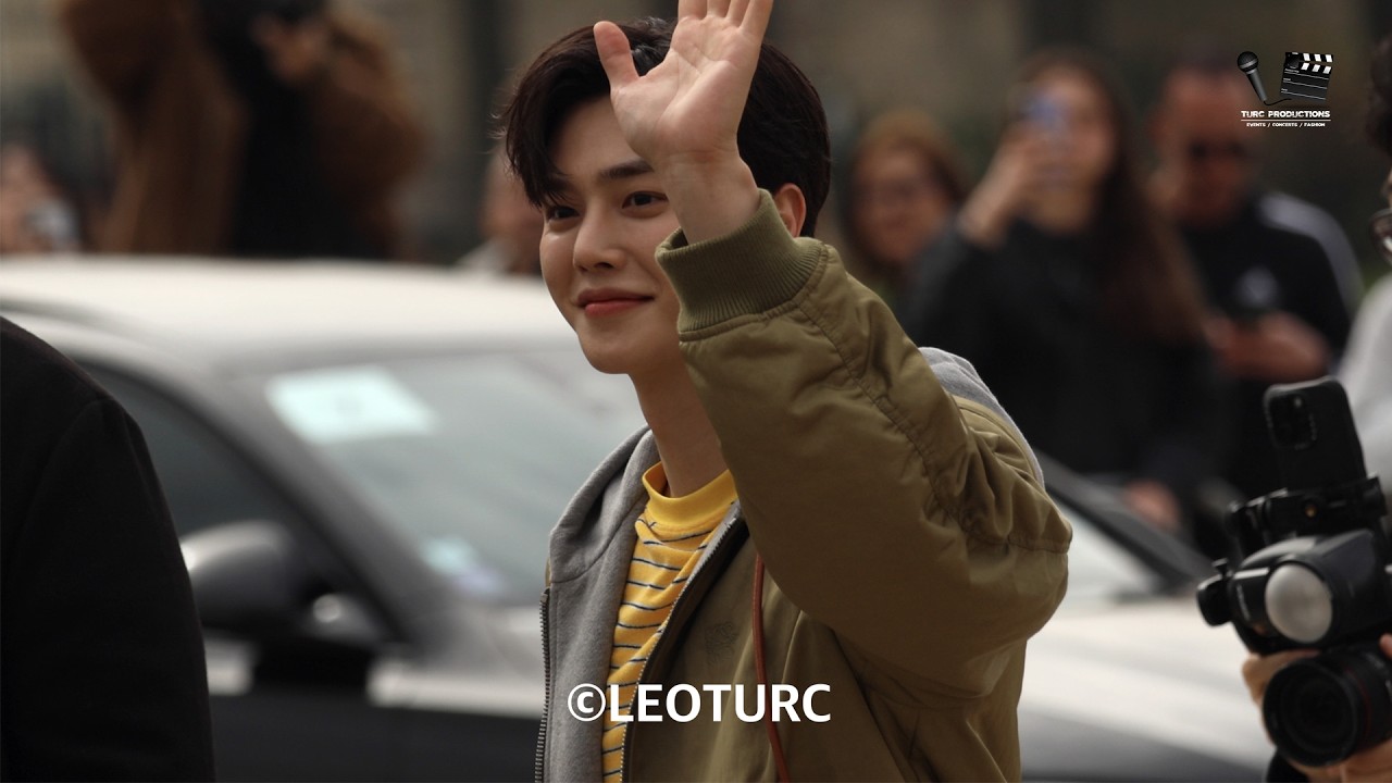 260306 (송강) SONG KANG Paris Fashion Week AW26 Womenswear - LOEWE