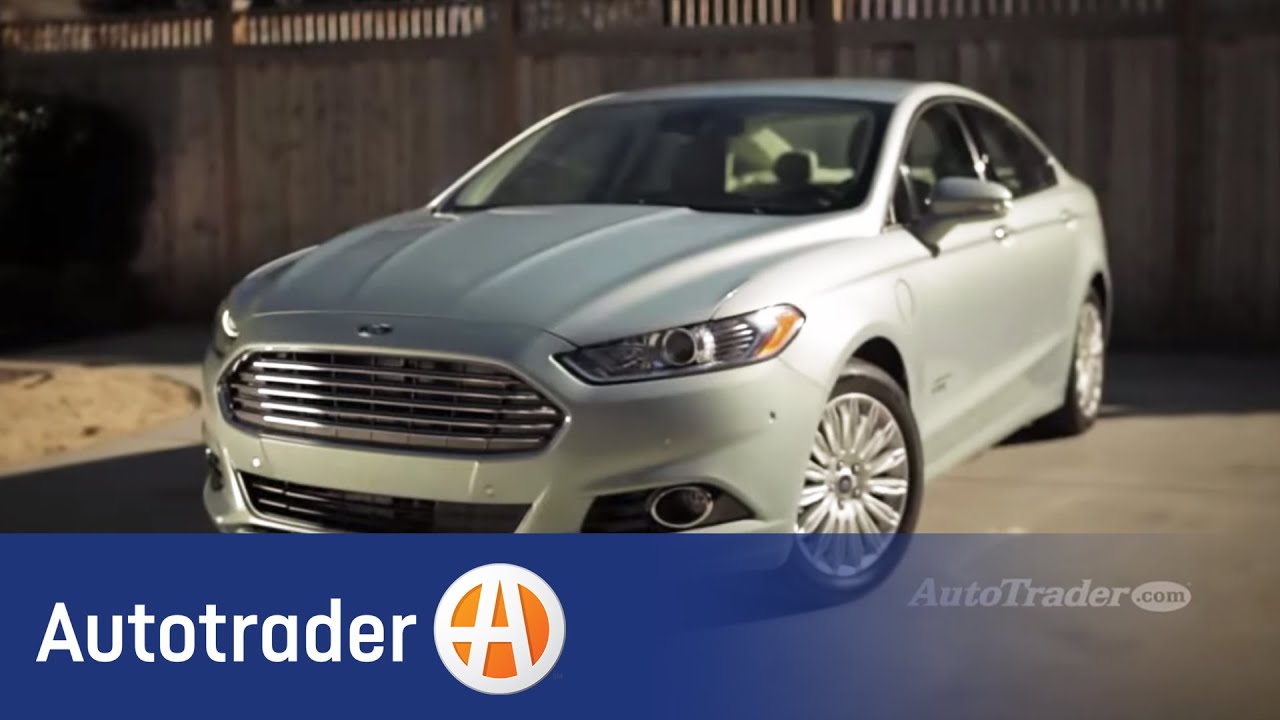 2014 Ford Fusion Energi | Real World Review | Autotrader