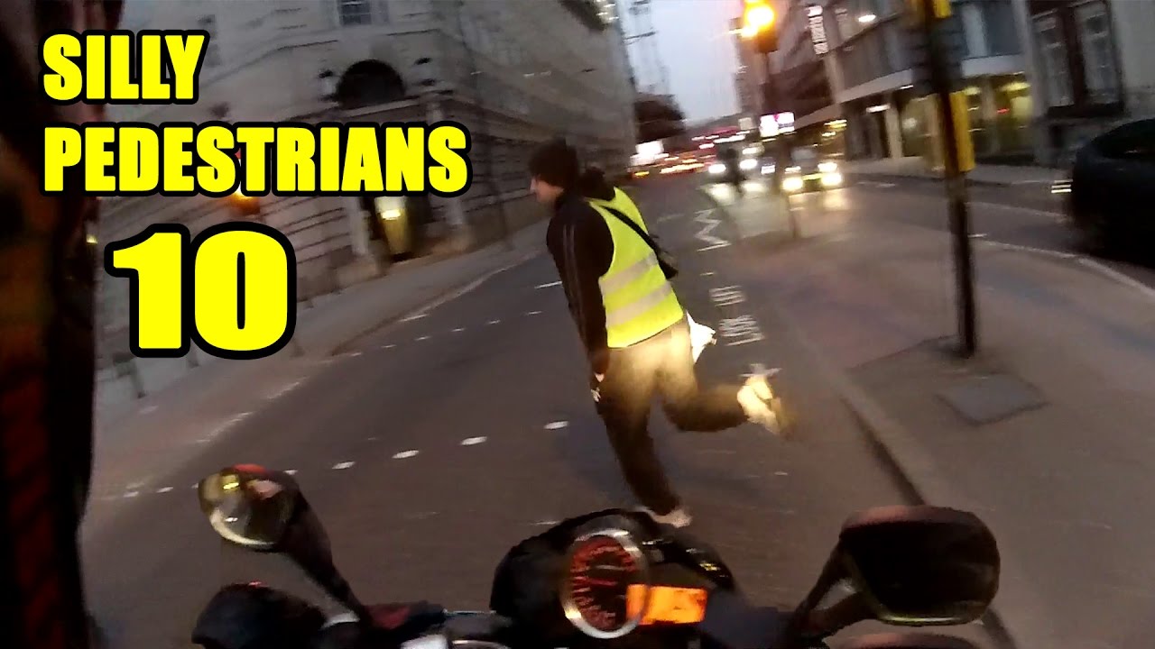Crackhead on the road : Silly Pedestrians 10