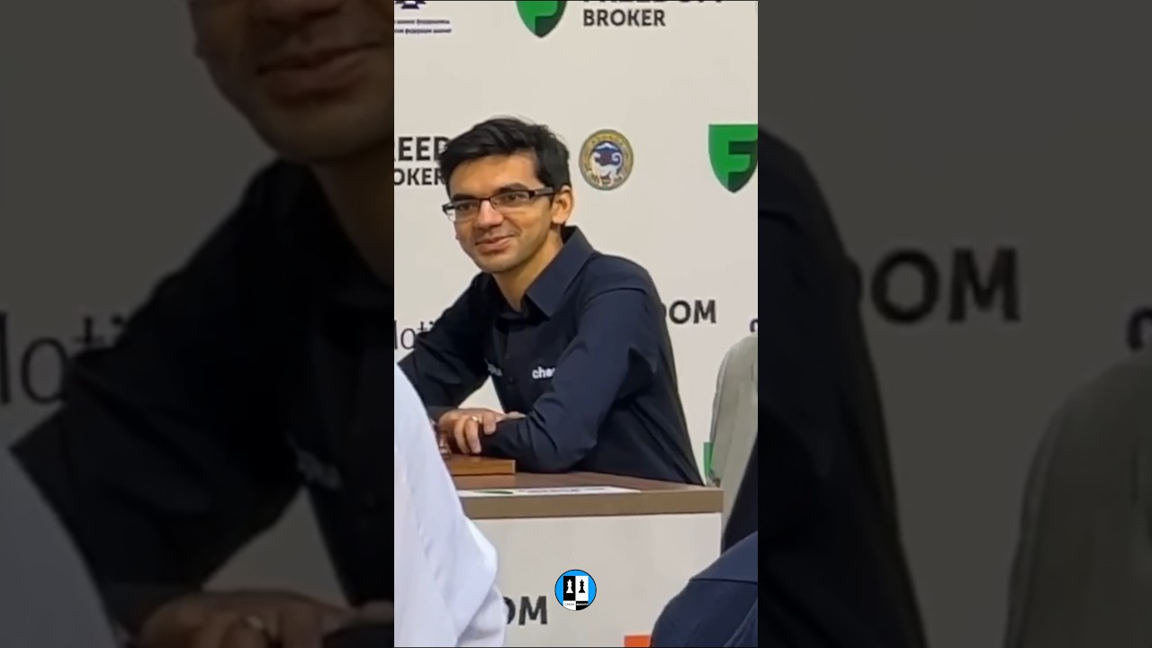 Magnus Carlsen Trolls Anish Giri & Dubov! 😂