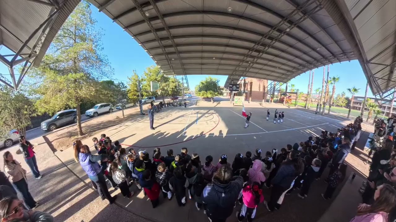 DIA DE LA BANDERA,  KINDER DEL COLEGIO CERVANTES TORREÓN COAHUILA.