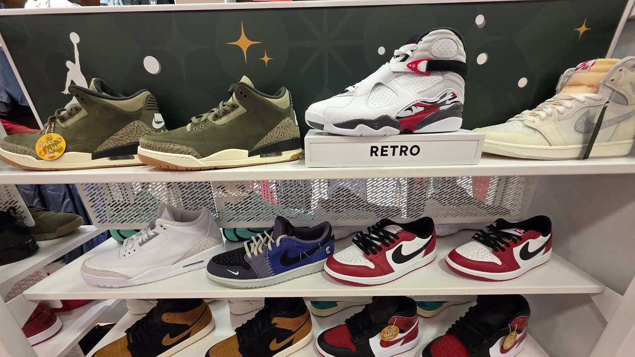 THE LAST JORDAN RETRO OF THE YEAR SITTING IN MY LOCAL SHOE STORES: MALL VLOG 