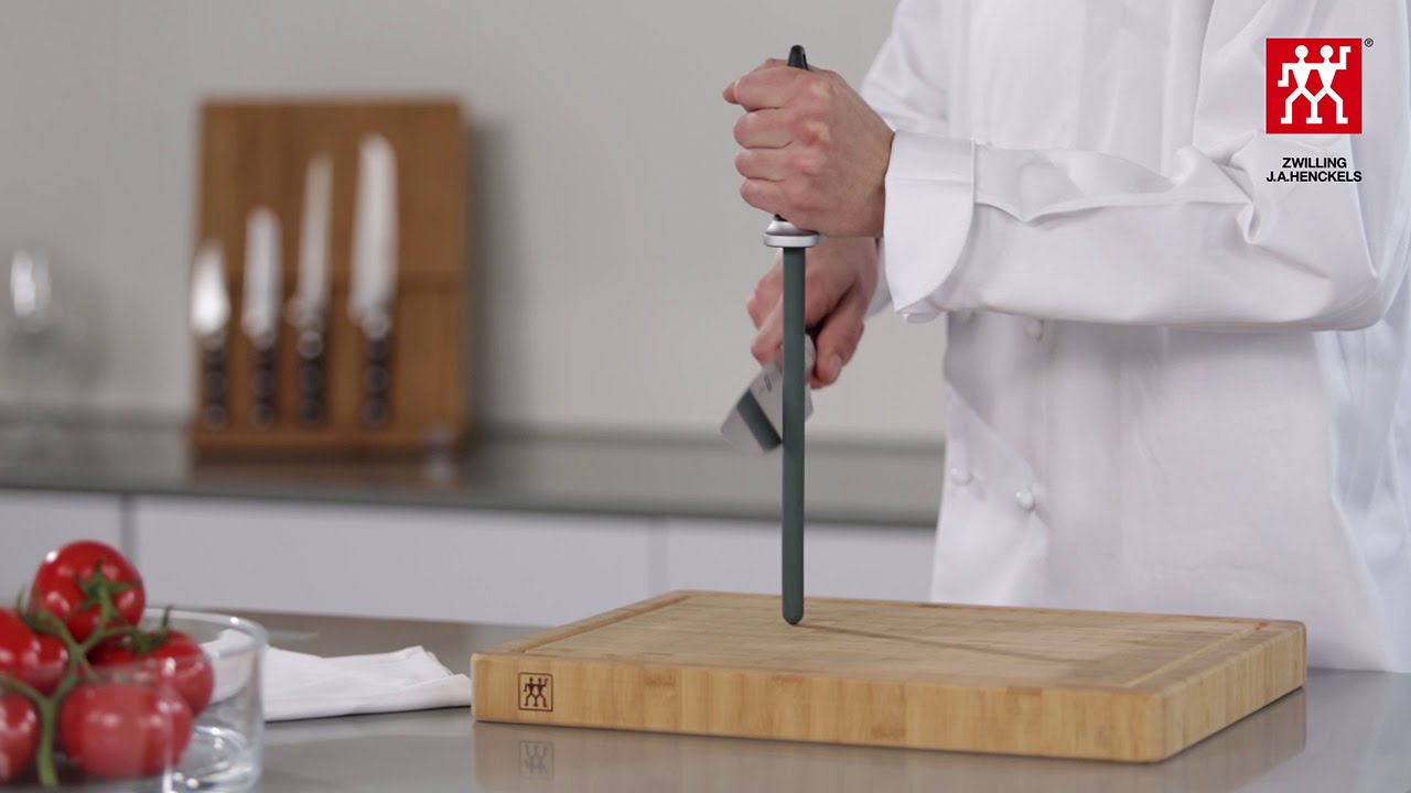 Messer sch&auml;rfen mit dem Wetzstahl