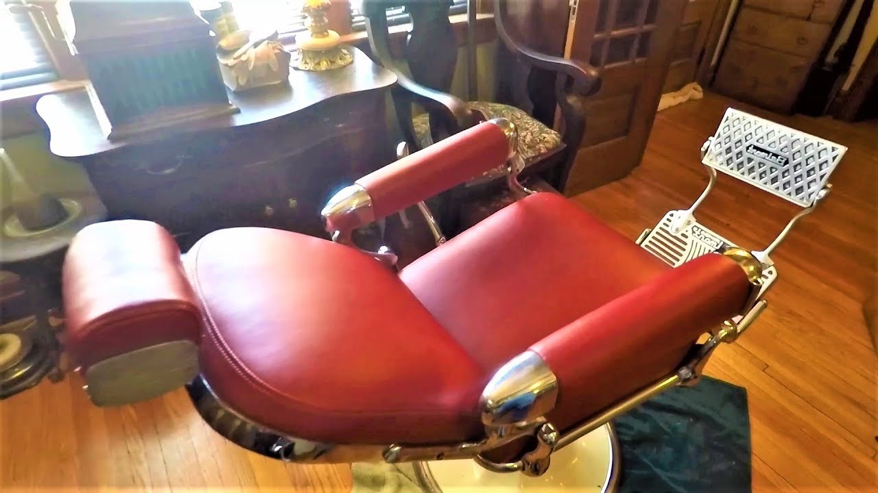 Karen's Korner - 1950's BARBER CHAIR