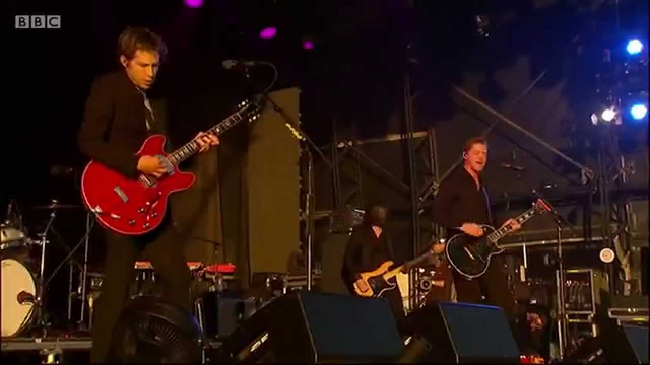 08  Narc  Interpol Glastonbury 2014
