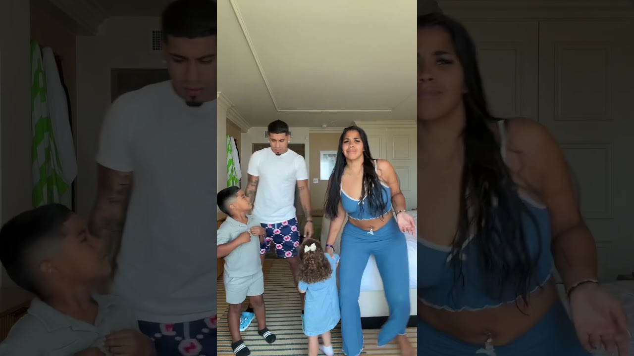 Mom, dad and kids get ready for Nickelodeon Kids Choice Awards #shorts