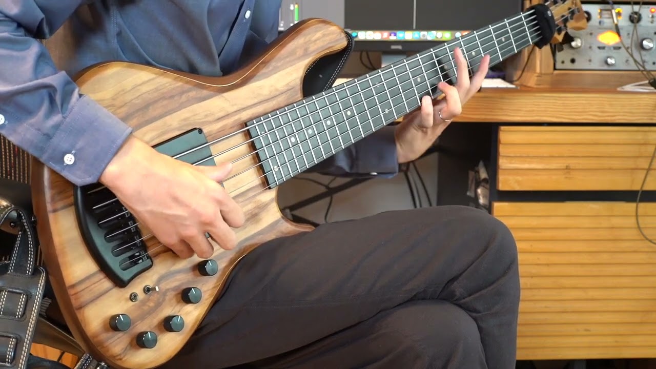 Nunca/Filipe Moreno /Solo Bass Cover