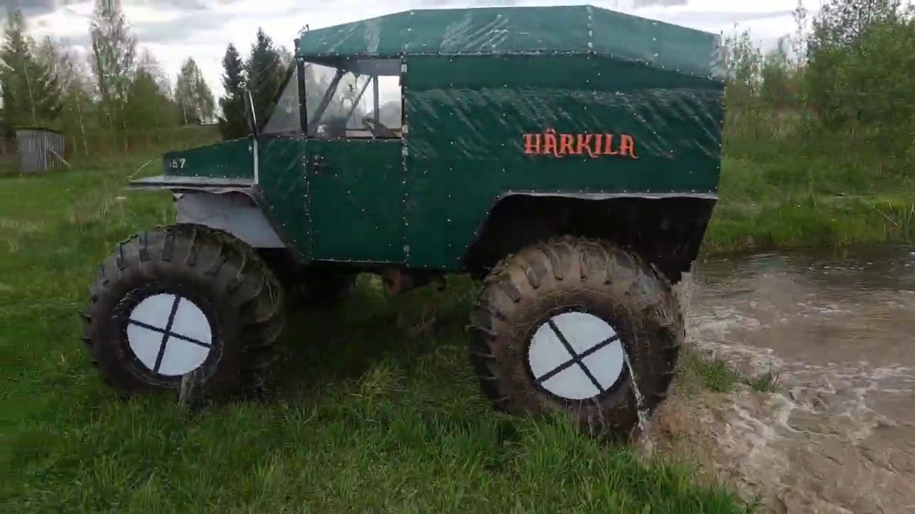 Испытываем вездеход Панфиловец на воде с поплавками из ПЕНОПЛЭКСА