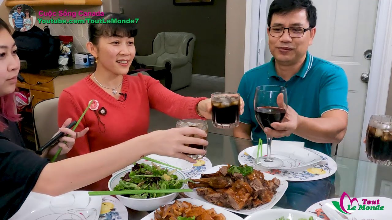 Cả nhà ăn vịt quay siêu ngon, đón mừng năm mới 2021 🇨🇦762》 Celebrating New Year 2021