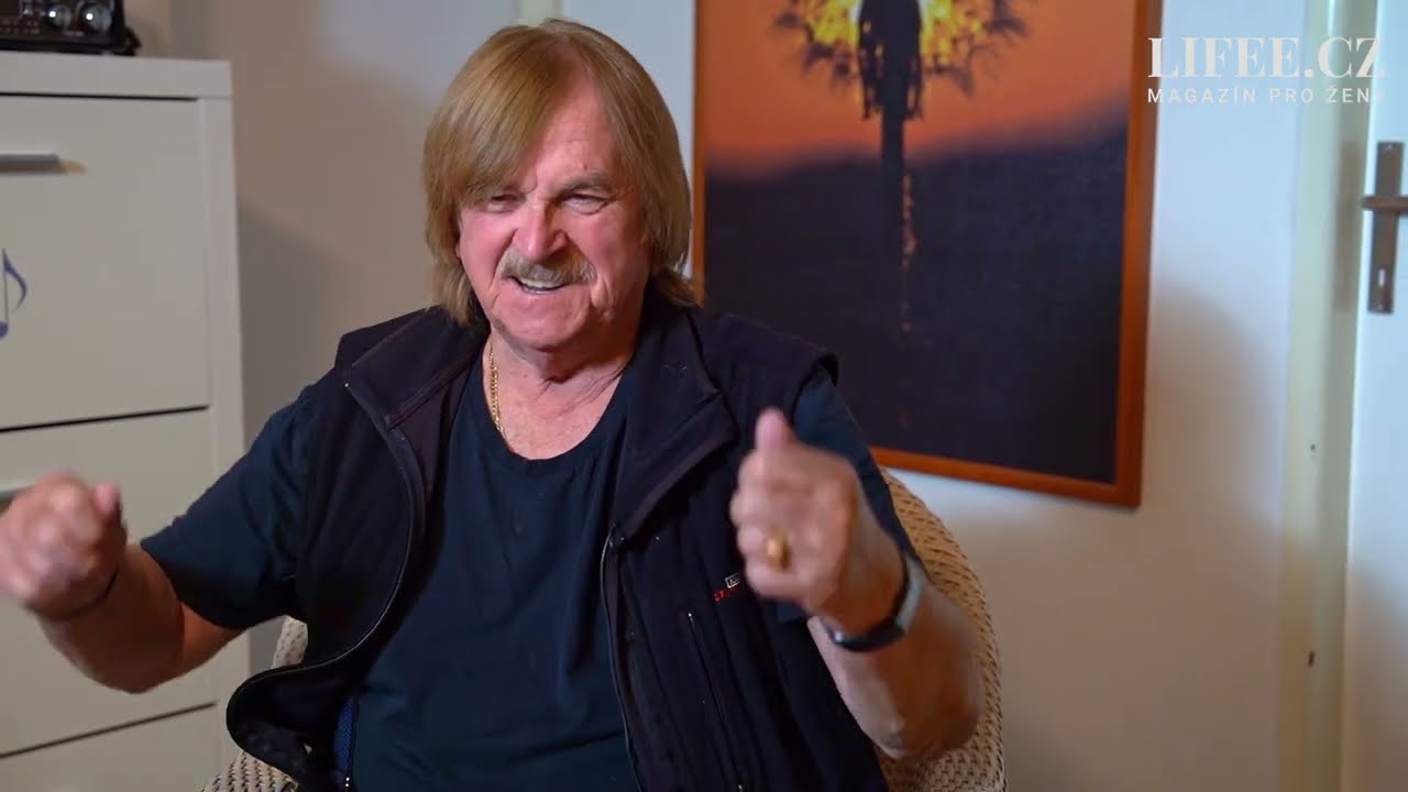 Karel Vágner nám ukázal překrásnou zahradu s jezírkem a studio, ve kterém nahrával s Hanou Zagorovou