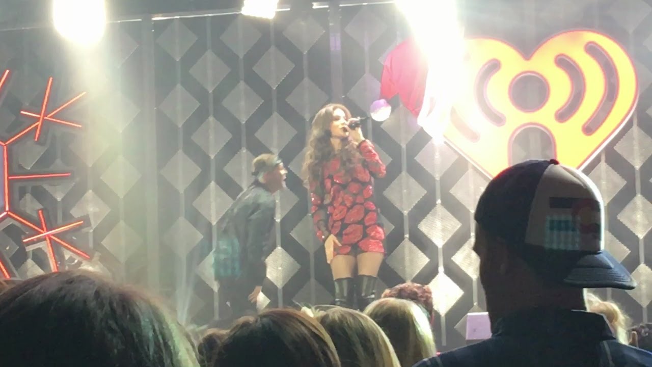 Hailee Steinfeld Concert - KDWB Jingle Ball 2016 - St Paul, Minnesota