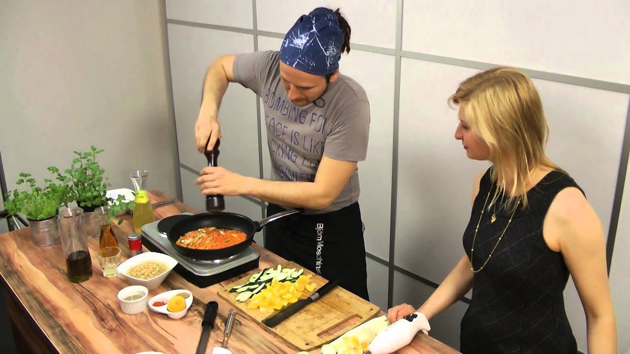 Linsenpfanne mit Hummus | Björn Moschinski | Vegan Taste Week