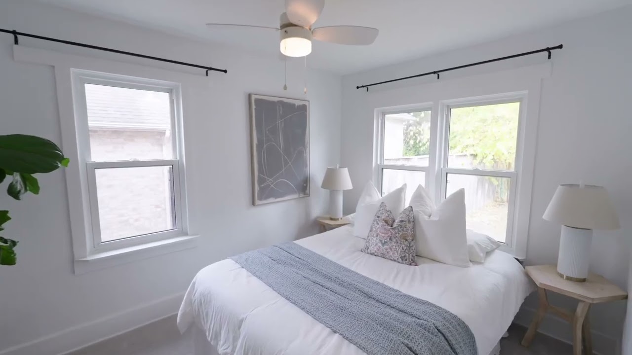17 Alfred St | Point Edward, ON