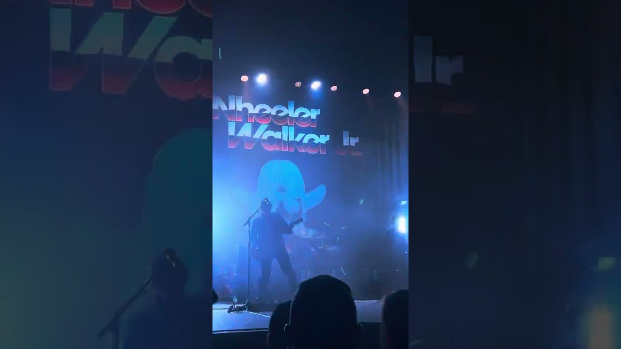 Money N bitches Wheeler walker Jr. Spread eagle Tour 2024 Val air ballroom Des Moines Iowa