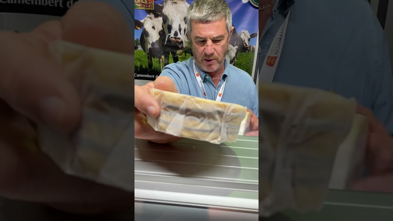 Les fromages de Normandie AOP&hellip;nos amis pour la vie ! Pr&eacute;sentation pour tout savoir : Camembert et&hellip; ?