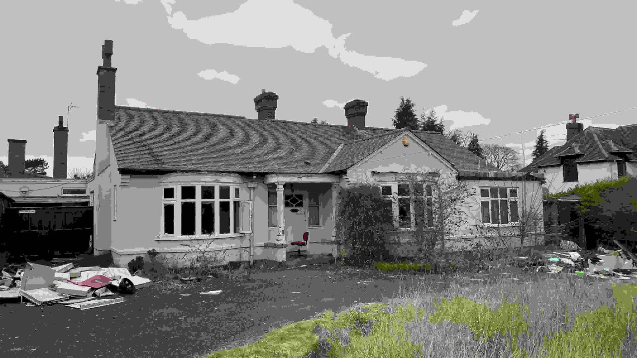 THE 2 BUNGALOW'S