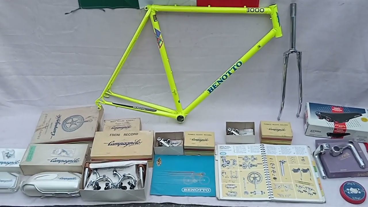 1980's. CUADRO DE BICICLETA BENOTTO MODELO 3000 CAMPAGNOLO.