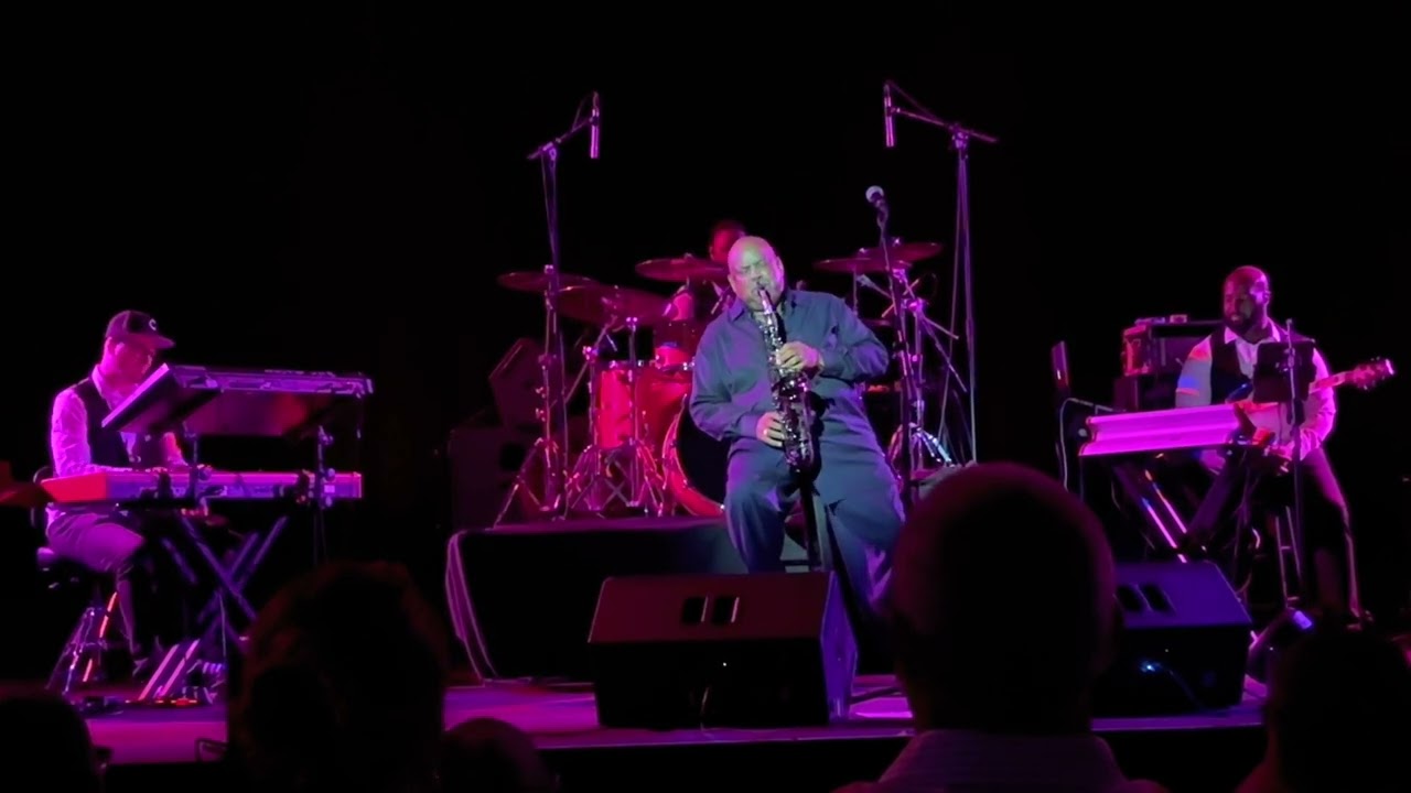 Iconic Gerald Albright Live at Crest Theater
