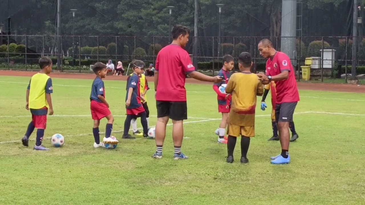 Keseruan syauQi Dkk Berlatih Free Kick & Penalty  #BinnaBanuaFC U-10