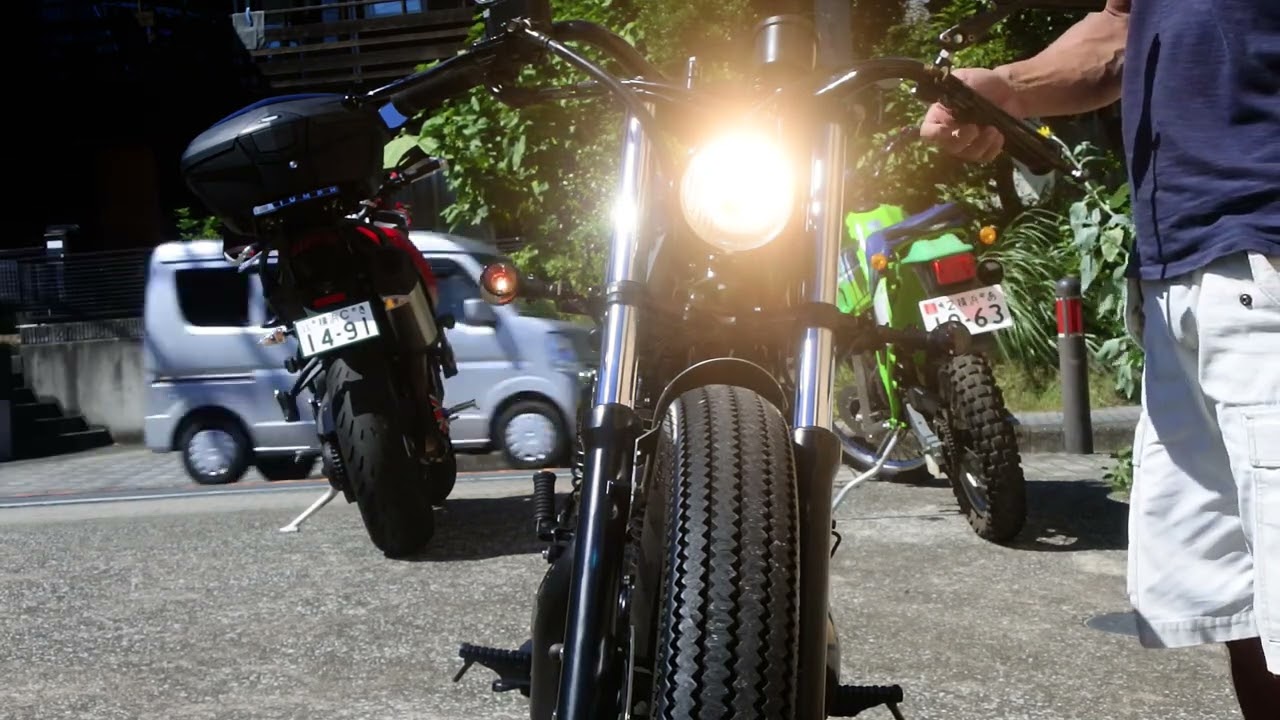 KAWASAKI 250TR