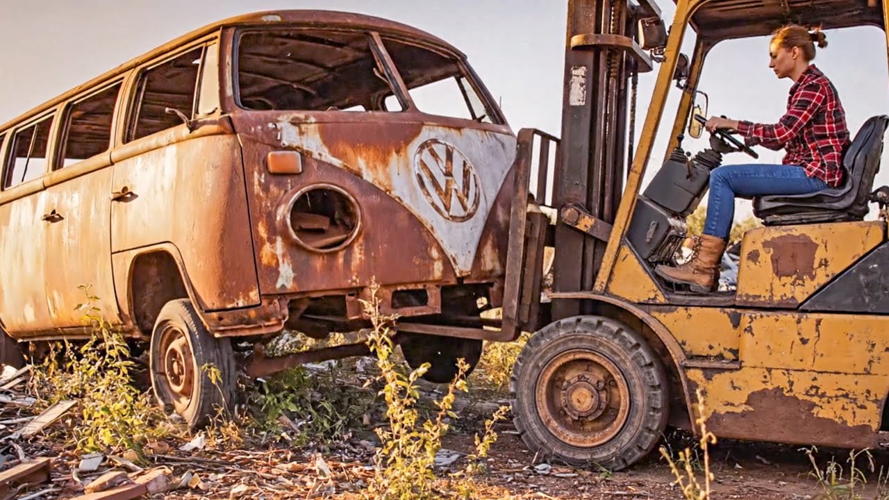 Rusted T1 Split Window 1950s VW T1 Bus Fully | Restored Into a Stunning Sky Blue Classic