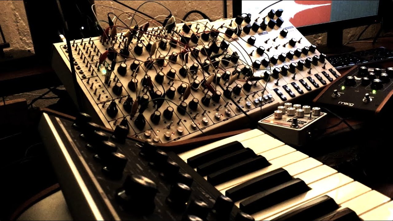 Pulsar-23, Lyra-8 & Drolo Stretch Weaver Ambient Techno