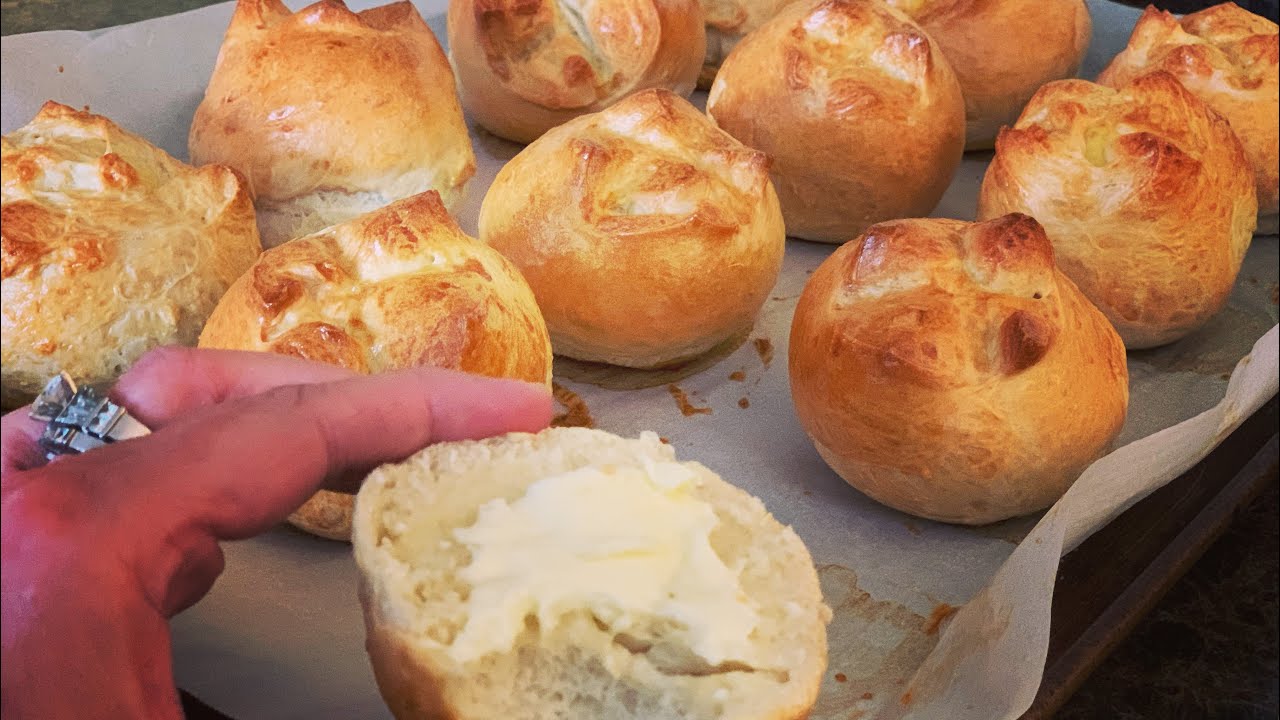 How To Make Easy Crusty Dinner Rolls That Are Perfect for A Beginner Baker!