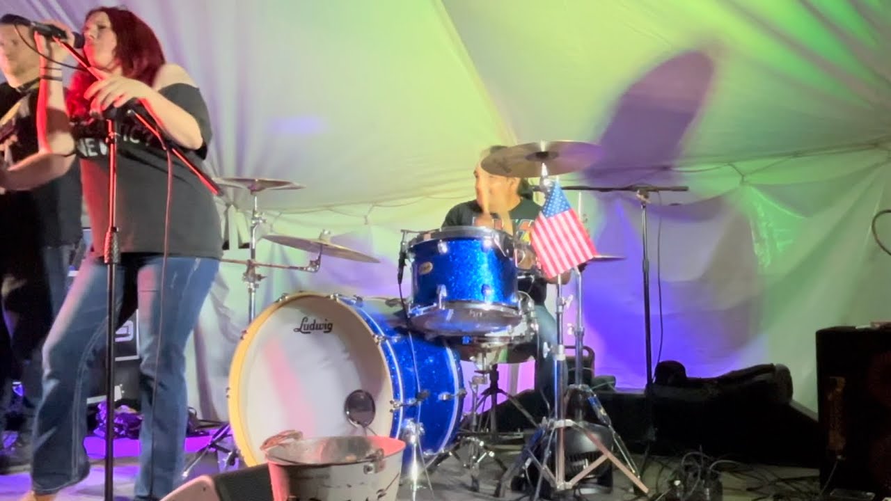 The Ludwig centennial Led Zeppelin drum kit. live on a beach gig.