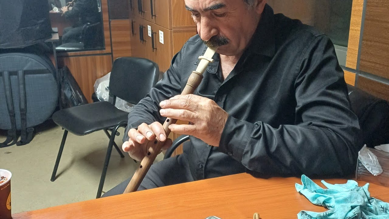 Dengbej  de Mi mey kamışın özelikleri ben ve mi Cura mey özellikleri