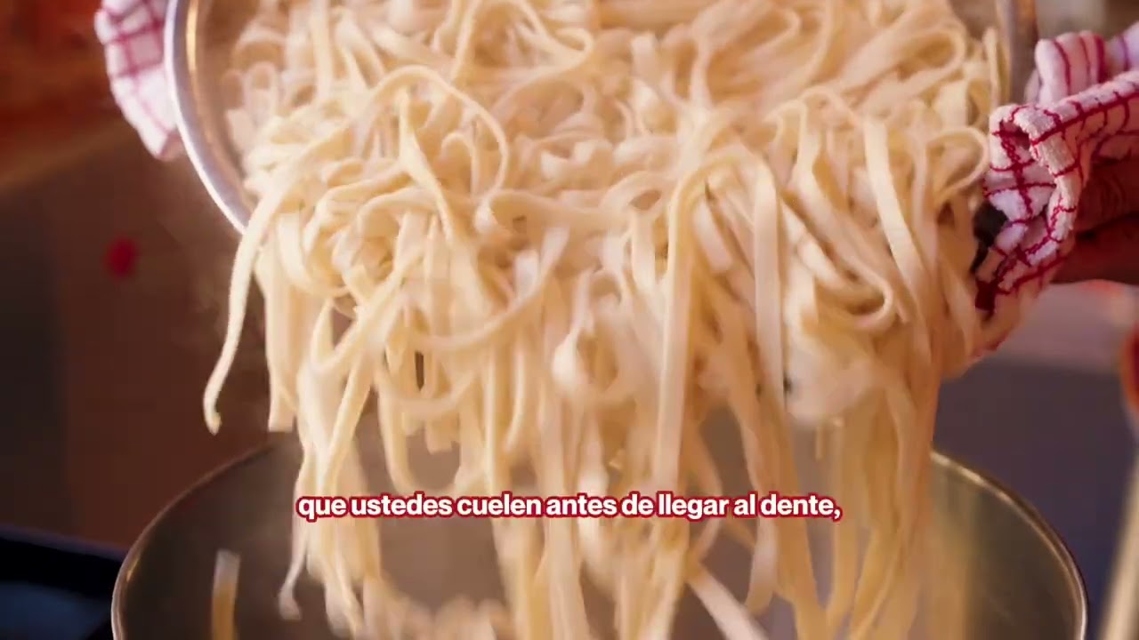 RECETA DE FETTUCCINE EN SALSA DE CAMARONES 