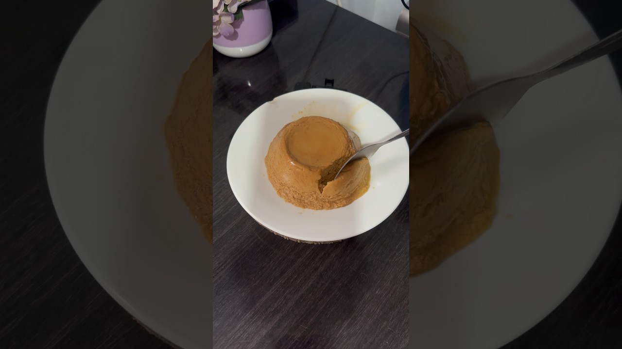 Flan de dulce de leche en microondas 🍮 #viralvideo #shortsviral #receta #postref&aacute;cil