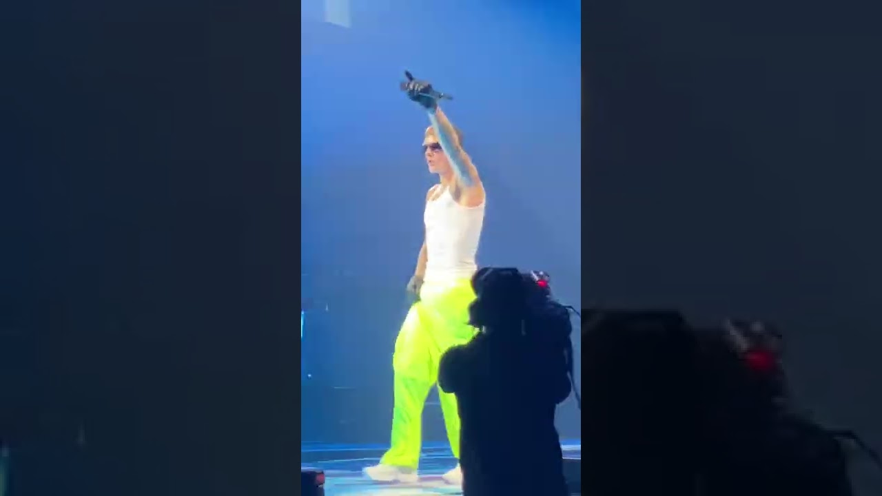 As I Am - Justin Bieber Live