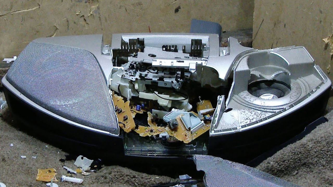 Smash Year 2000 Panasonic Boombox