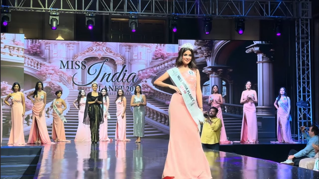GLEAMDIVA ACADEMY FASHION WEEK AT Hyatt regency Gurgaon